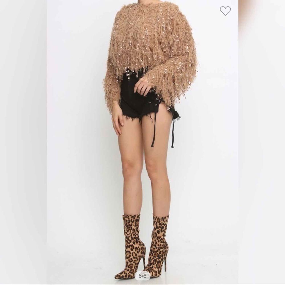 Shredded Crop Sweater